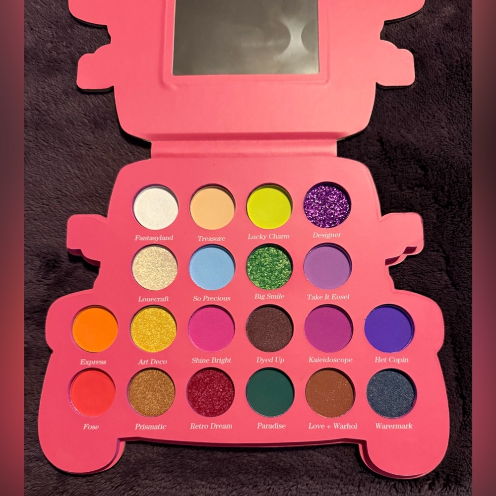 Bichota Burbee Pink Jeep Eye Shadow Pallette! New!